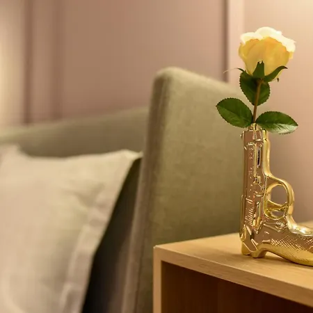 Apartment The Charms- Near Radisson *